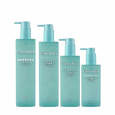 PET cosmetische flessen voor shampoos, body wash met pomp PET cosmetische flessen