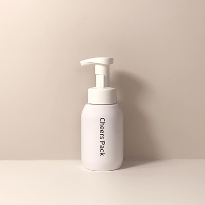 Groothandel 200 ml 300 ml 400 ml 500 ml Cosmetische PET-schuimreiniger Gezichtsschuimpomp Zeepfles