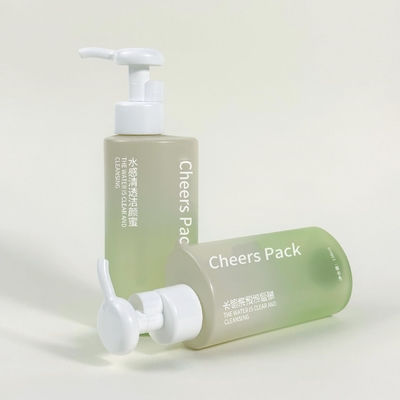 Nieuw ontwerp Cosmetische containers 150ml/500ml Huidverzorging Verpakking Wit geverfde PET-fles met lotionpomp