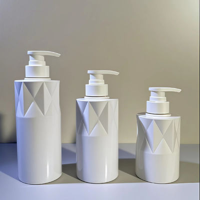 Glasvormige PET cosmetische fles met perspomp en aangepast logo 5000 stuks MOQ 15-35 dagen Levering