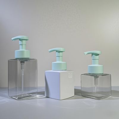 Vierkant cosmetische lotion pompfles met PET-materiaal en perspomp voor huidverzorging verpakking