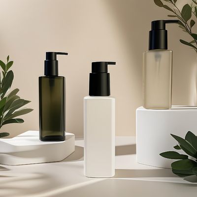 PET-plastic vierkantfles met drukpompverzegeling voor cosmetische verpakkingen voor persoonlijke verzorging in aangepaste kleuren