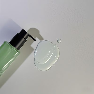 PET-plastic vierkantfles met drukpompverzegeling voor cosmetische verpakkingen voor persoonlijke verzorging in aangepaste kleuren