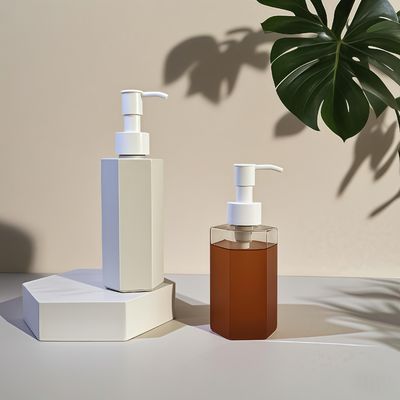 Zeshoekige Rechte Body PET Plastic Fles met Drukpomp Afsluiting voor Cosmetische Lotion of Shampoo in 120ml 150ml 200ml Capaciteit