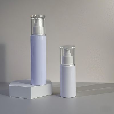 Multicapaciteit PET-plastic spuitfles met een veelzijdige verpakkingsoplossing en een aangepaste kleur voor cosmetisch gebruik