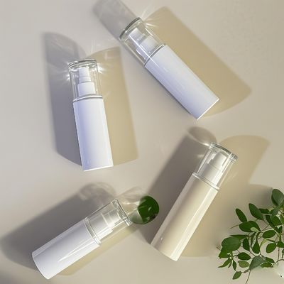 Multicapaciteit PET-plastic spuitfles met een veelzijdige verpakkingsoplossing en een aangepaste kleur voor cosmetisch gebruik