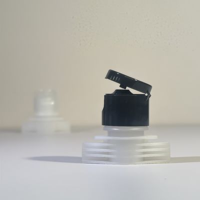 Draagbare en duurzame 3 mm flip top schroefkap met 16 mm spuit voor flexibele sanitizer en cosmetische verpakkingen