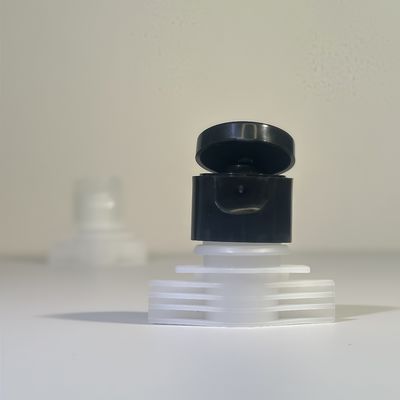 Draagbare en duurzame 3 mm flip top schroefkap met 16 mm spuit voor flexibele sanitizer en cosmetische verpakkingen