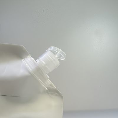Draagbare en duurzame 3 mm flip top schroefkap met 16 mm spuit voor flexibele sanitizer en cosmetische verpakkingen