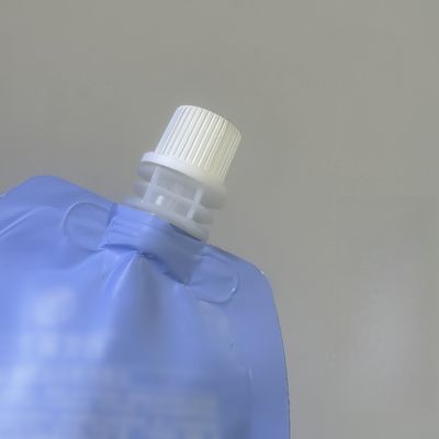 Voedingsmiddelen 10 mm PE Plastic Schroefkap met Flip Top Spout Deksels Veilige rand voor kinderen Gelee producten Flexible zak Verpakking